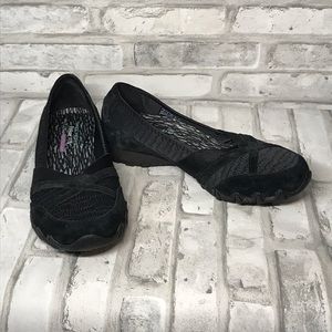 Skechers Women’s Leather Memory Foam Flats 8